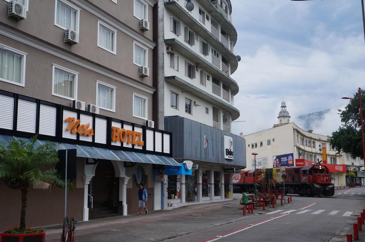 Hotel Nelo Jaragua do Sul Bagian luar foto